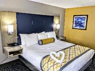 Best Western Plus Bloomington East - 6