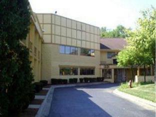 Days Inn & Suites by Wyndham Madison Heights MI - 7