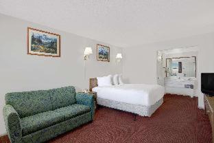 Travelodge by Wyndham Cedar City - 7
