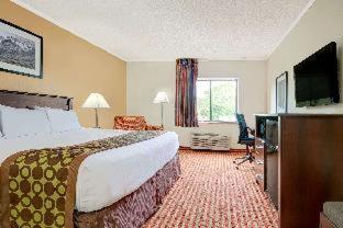 Days Inn & Suites by Wyndham Kansas City - Royals Stadium - Kansas City - 9