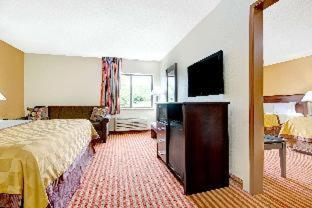 Days Inn & Suites by Wyndham Kansas City - Royals Stadium - Kansas City - 7