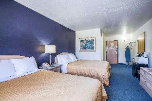 Rodeway Inn Branson, Brick House - 6