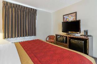 Econo Lodge Inn & Suites Fairgrounds - Des Moines - 5