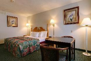 Americas Best Value Inn Uvalde - 7