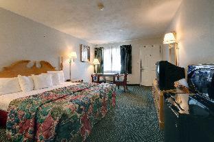 Americas Best Value Inn Uvalde - 6