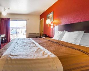 Rodeway Inn at Lake Powell - 8