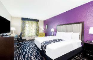 La Quinta by Wyndham Fairfield - Napa Valley - Fairfield - 9