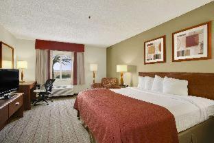Baymont by Wyndham Evansville North/Haubstadt - 3