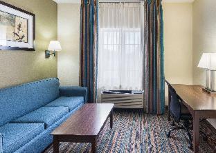 Quality Suites - 1