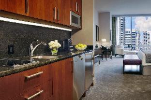 Trump International Hotel & Tower Chicago - Chicago - 2