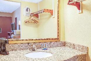 Knights Inn Mount Laurel - 3