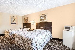 Knights Inn Mount Laurel - 1