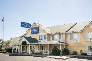 Baymont by Wyndham Albany - Albany - 9
