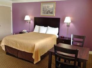 Rodeo Lodge - 6