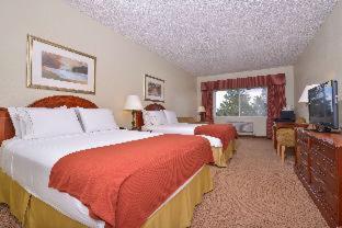 Baymont Inn & Suites by Wyndham Holbrook - 5