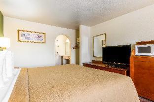 Rodeway Inn - 8