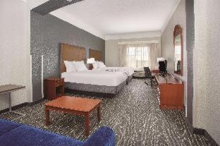 La Quinta by Wyndham Gallup - 3