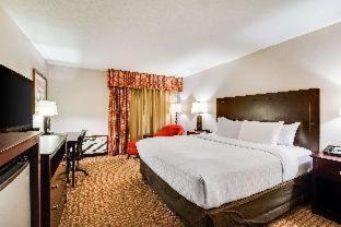 Clarion Hotel Convention Center - 9