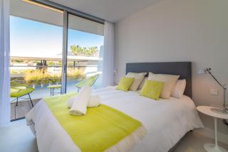 VACATION MARBELLA I Live on the Edge of the Sea, New Beachfront Condo, Padel Courts, Gym, Sauna, Luxury Spa and 24-7 security - Estepona - 1