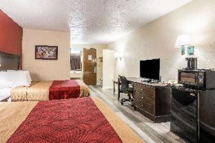 Econo Lodge - Perry National Fair Ground Area - 7