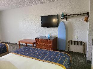 Quality Inn & Suites Orlando East - UCF Area - 1