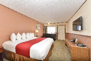 Americas Best Value Inn Wall - 1