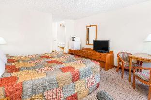 Days Inn by Wyndham Iron Mountain - Iron Mountain - 9