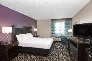 La Quinta by Wyndham Blue Springs - Blue Springs - 9