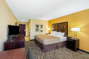 La Quinta by Wyndham Floresville - Floresville - 1