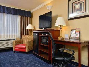 Inn at Bayshore - San Mateo - 8