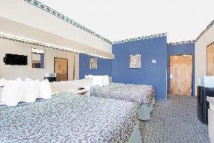 Days Inn & Suites by Wyndham Hutchinson - Hutchinson - 9