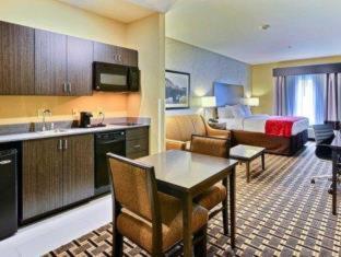 Comfort Suites Uniontown - 2