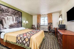 Super 8 by Wyndham Madison IN - Madison - 7