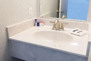 Americas Best Value Inn East Peoria - Peoria - 5