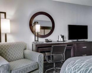 Comfort Inn & Suites El Paso I-10 Airport Area - El Paso - 2
