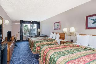 Days Inn by Wyndham Seguin TX - 1