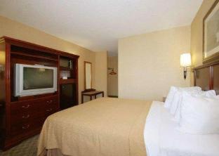 Quality Inn & Suites Bensalem - Bensalem - 6