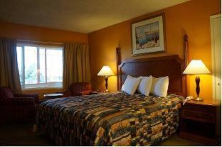Classic Inn - Red Bluff - 7