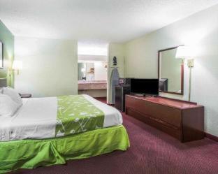 Econo Lodge - Dothan - 7