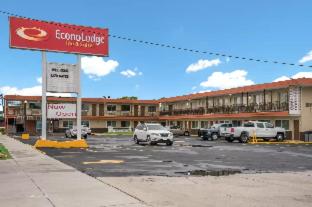 Econo Lodge Inn & Suites - Mason City - 9