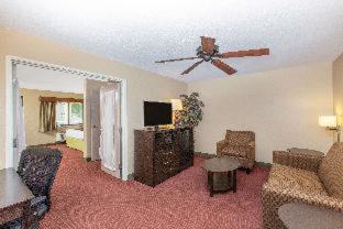 AmericInn by Wyndham Okoboji - 6
