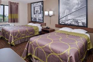 Super 8 by Wyndham Romeoville Bolingbrook - Romeoville - 9