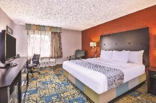 La Quinta Inn by Wyndham Toledo Perrysburg - 8