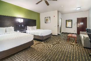 Clarion Inn & Suites Weatherford South - 7