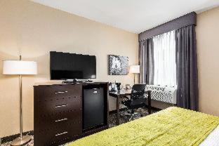 Best Western Plus Philadelphia-Pennsauken Hotel - 8
