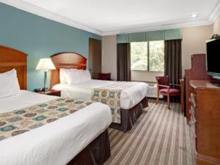 Ramada by Wyndham Houston Intercontinental Airport South - 5