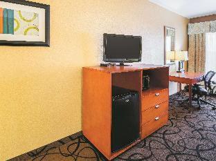 La Quinta by Wyndham Ft. Worth - Forest Hill, TX - 2