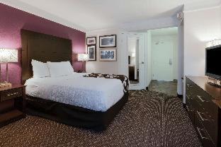 La Quinta by Wyndham Detroit Utica - 3