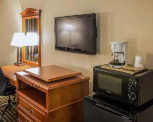 Econo Lodge Panama City St Andrews - 5