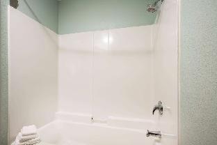 La Quinta by Wyndham Newport - Newport - 4